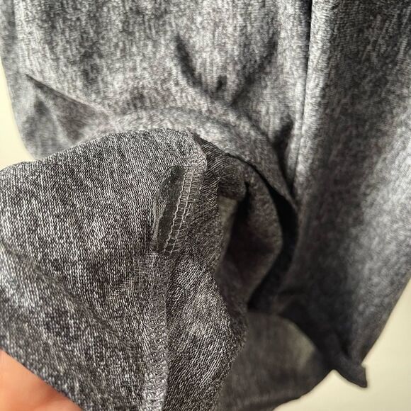 aritzia Babaton Slouchy heathered grey Tank Top size XS - Picture 6 of 9